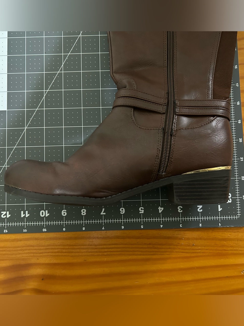 Liz Claiborne Brown Women's Mid Calf Riding Boots - Classic Leather Style - Picture 7 of 8